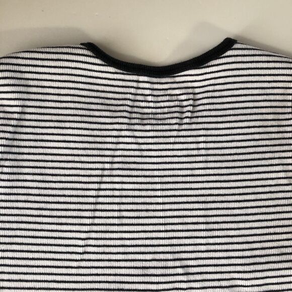 Hollister Must Have Collection Baby Tee White W/black Stripes Size Small - Picture 11 of 16